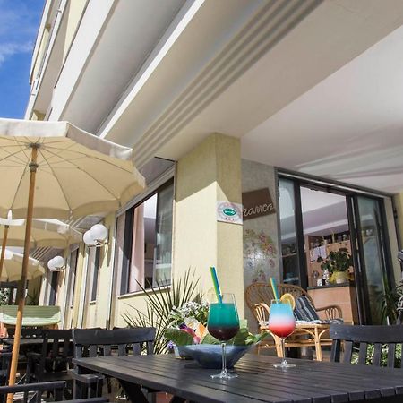 Hotel Franca Bellaria-Igea Marina Bagian luar foto