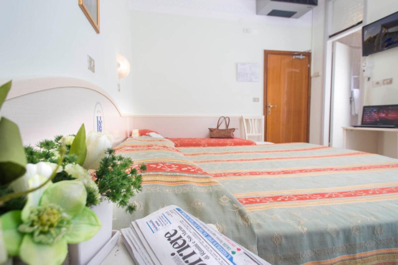 Hotel Franca Bellaria-Igea Marina Bagian luar foto